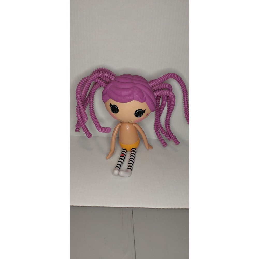 MGA Entertainment vintage Lalaloopsy Silly Hair Peanut Big Top doll 2009 Purple